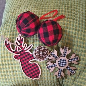 Buffalo Plaid Check Xmas Tree Lot Of Ornaments Snowflake Deer Country Cabin